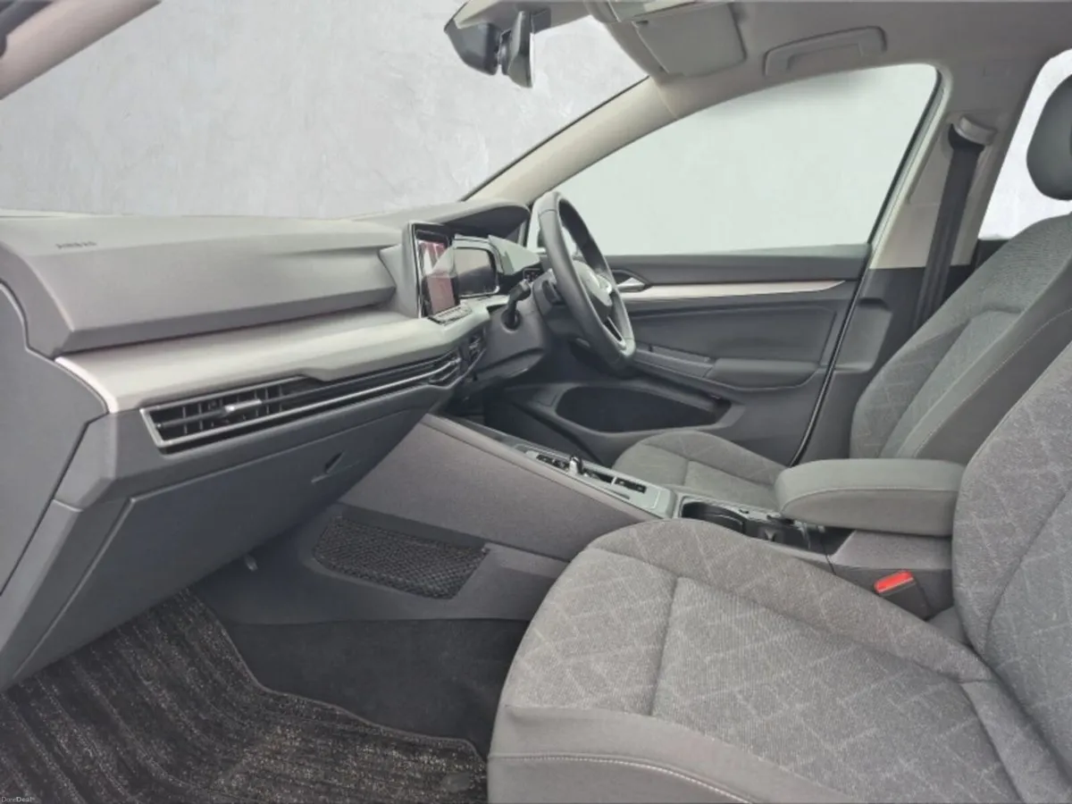 Volkswagen Golf ** ACTIVE ** AUTO ** TRINITY MOTOR - Image 6