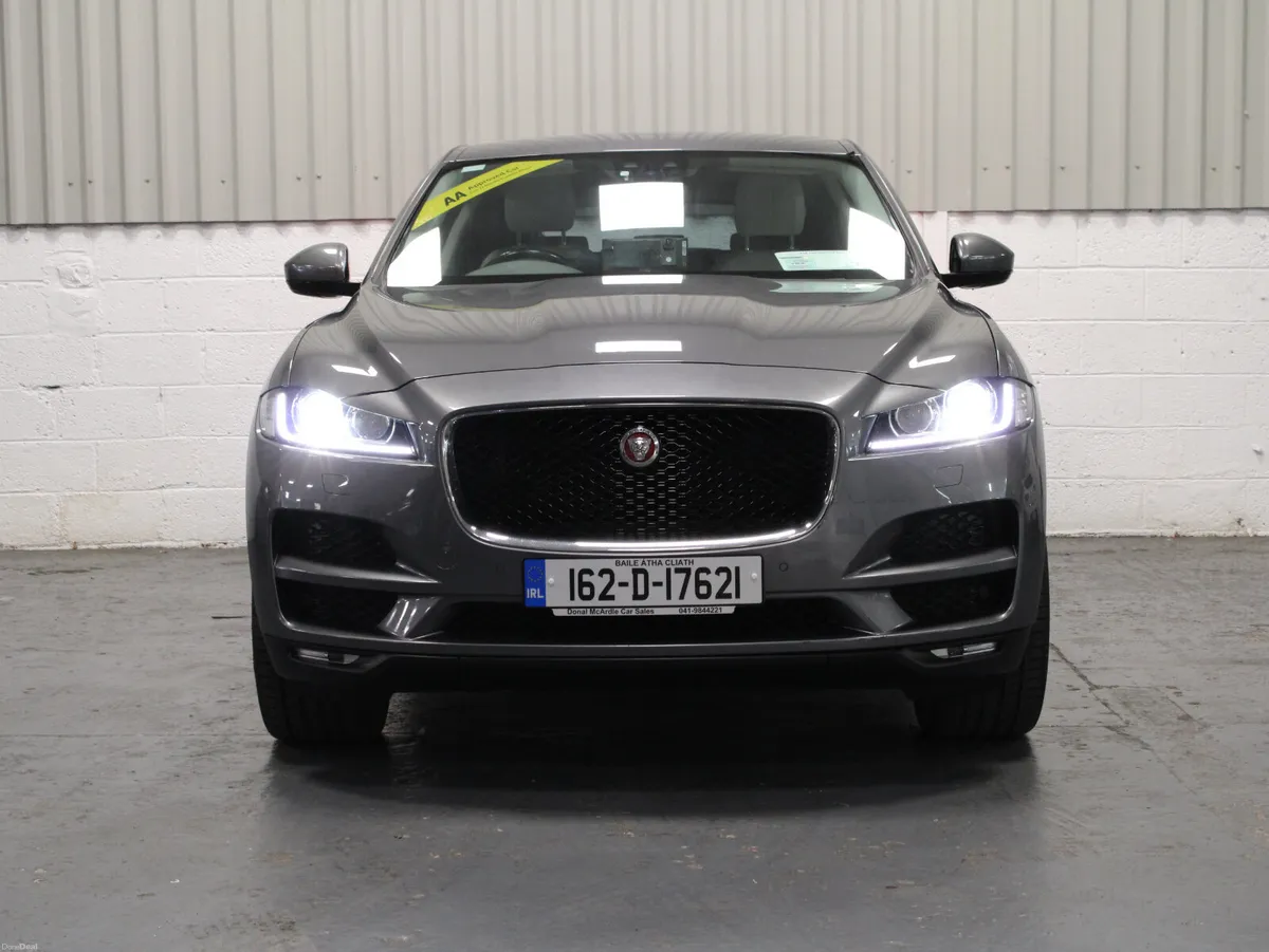 Jaguar F-Pace 2016 - Image 2