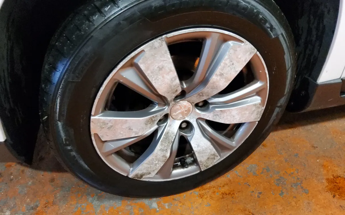 Peugeot 2008 2015 - Image 4