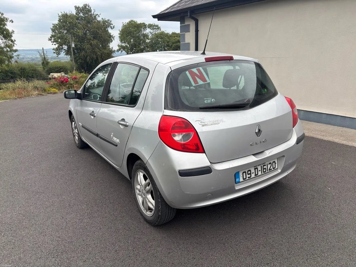 2009 Renault Clio 1.2 Rip Curl - Image 3
