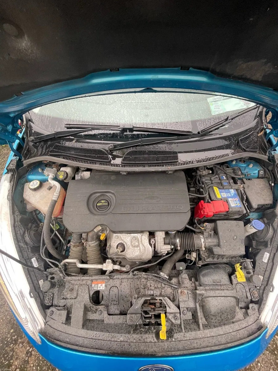 Ford fiesta - Image 4