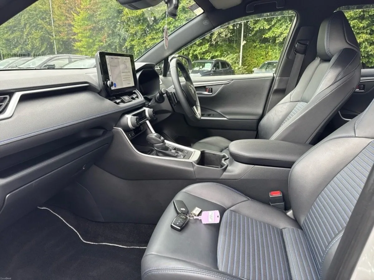 Toyota RAV4 RAV4 HYBRID 2.5 SPORT - Image 6