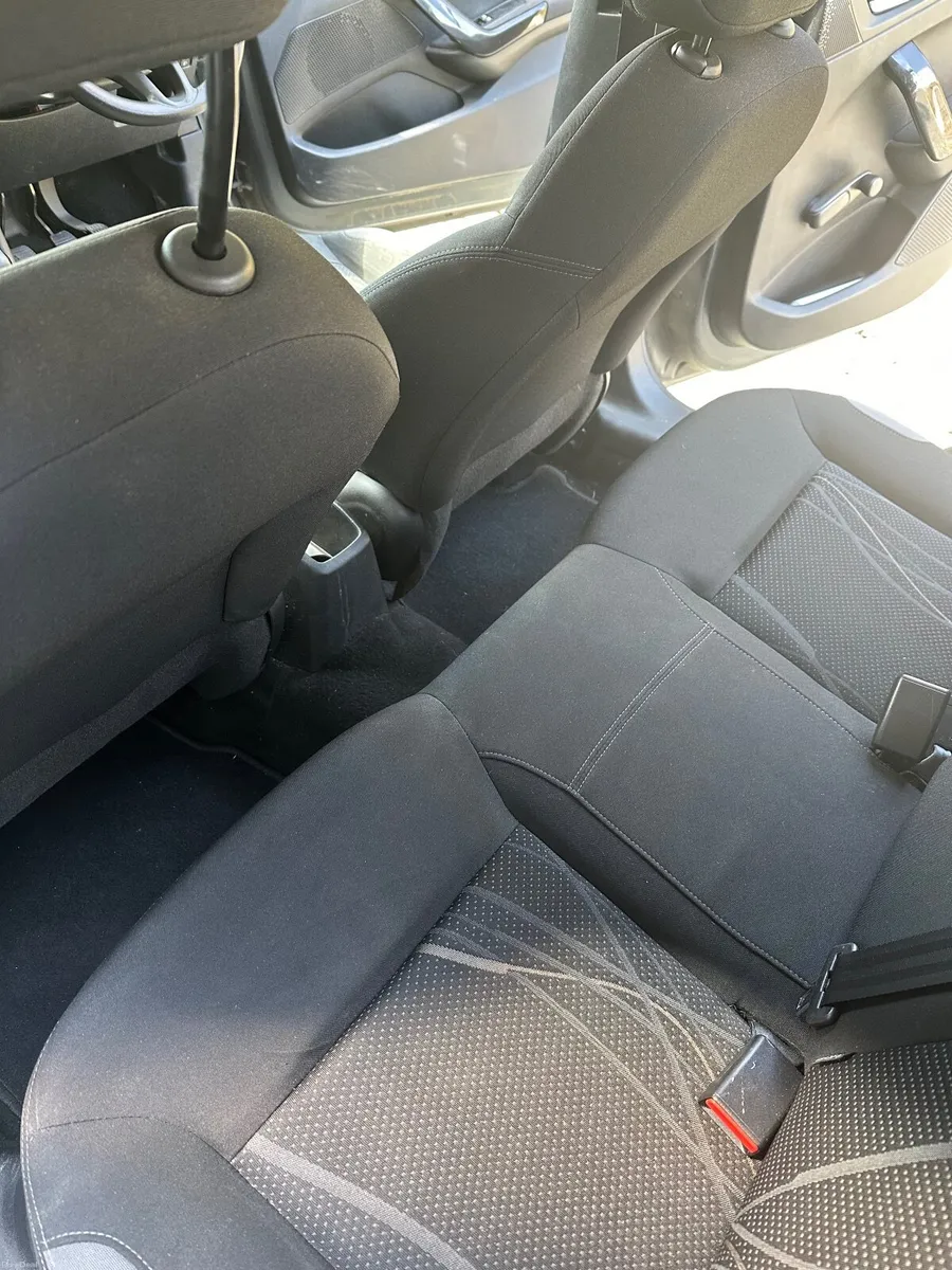 Peugeot 208 2013 - Image 5