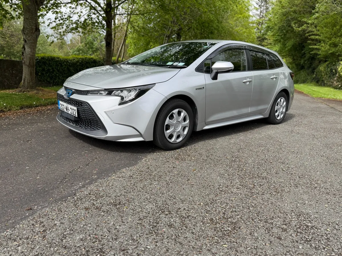 Toyota corolla luna 1.8 hybrid - Image 3