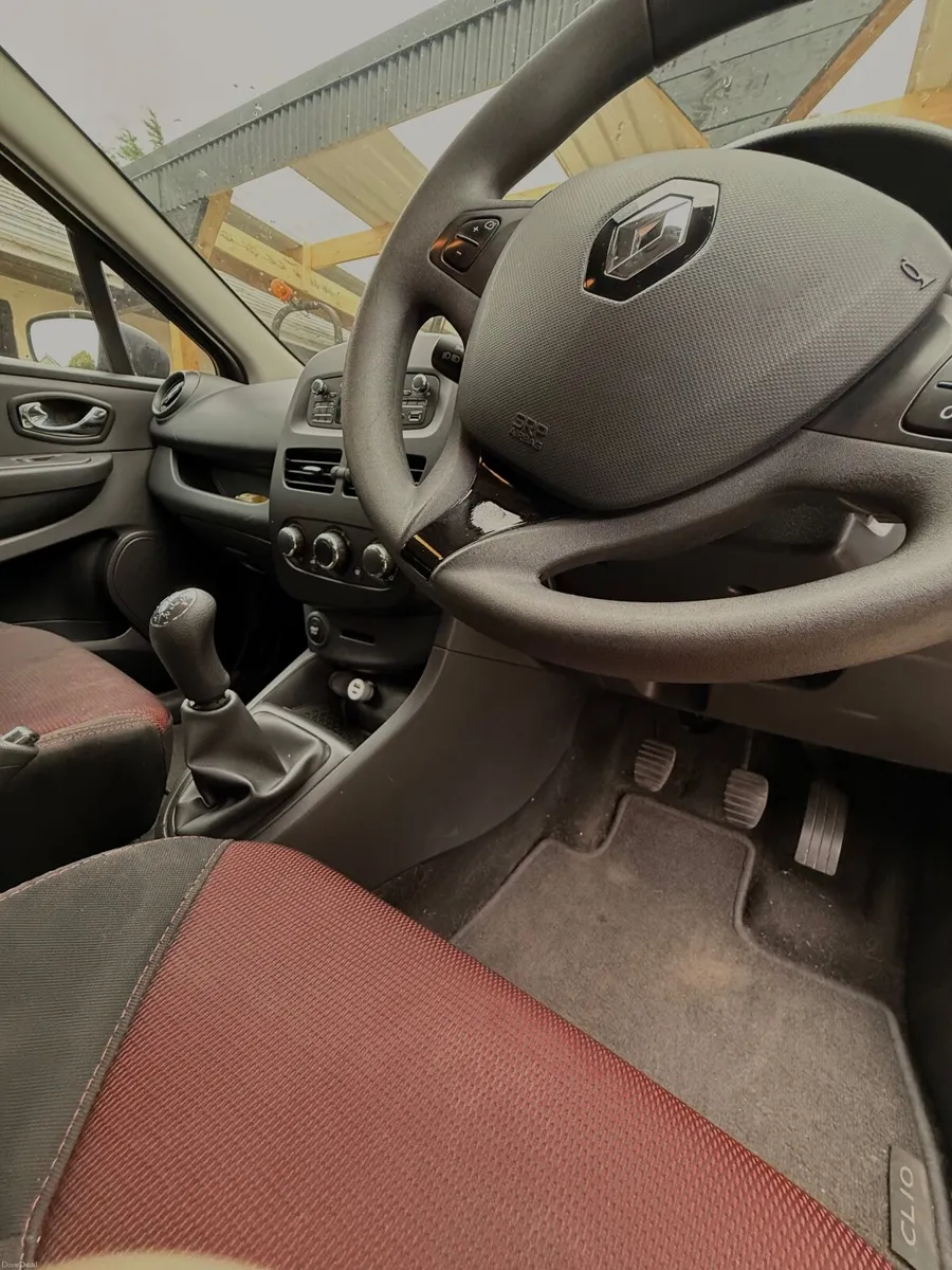 Renault Clio 2015 - Image 6