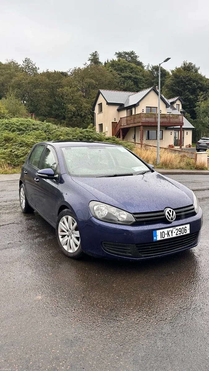 Volkswagen Golf 1.6 tdi 2010 - Image 1
