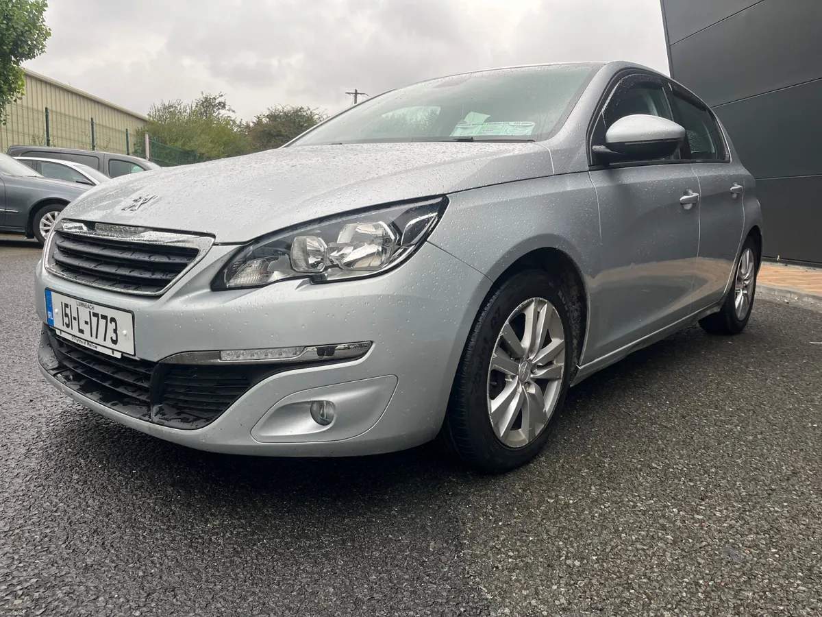 Peugeot 308 2015 - Image 2