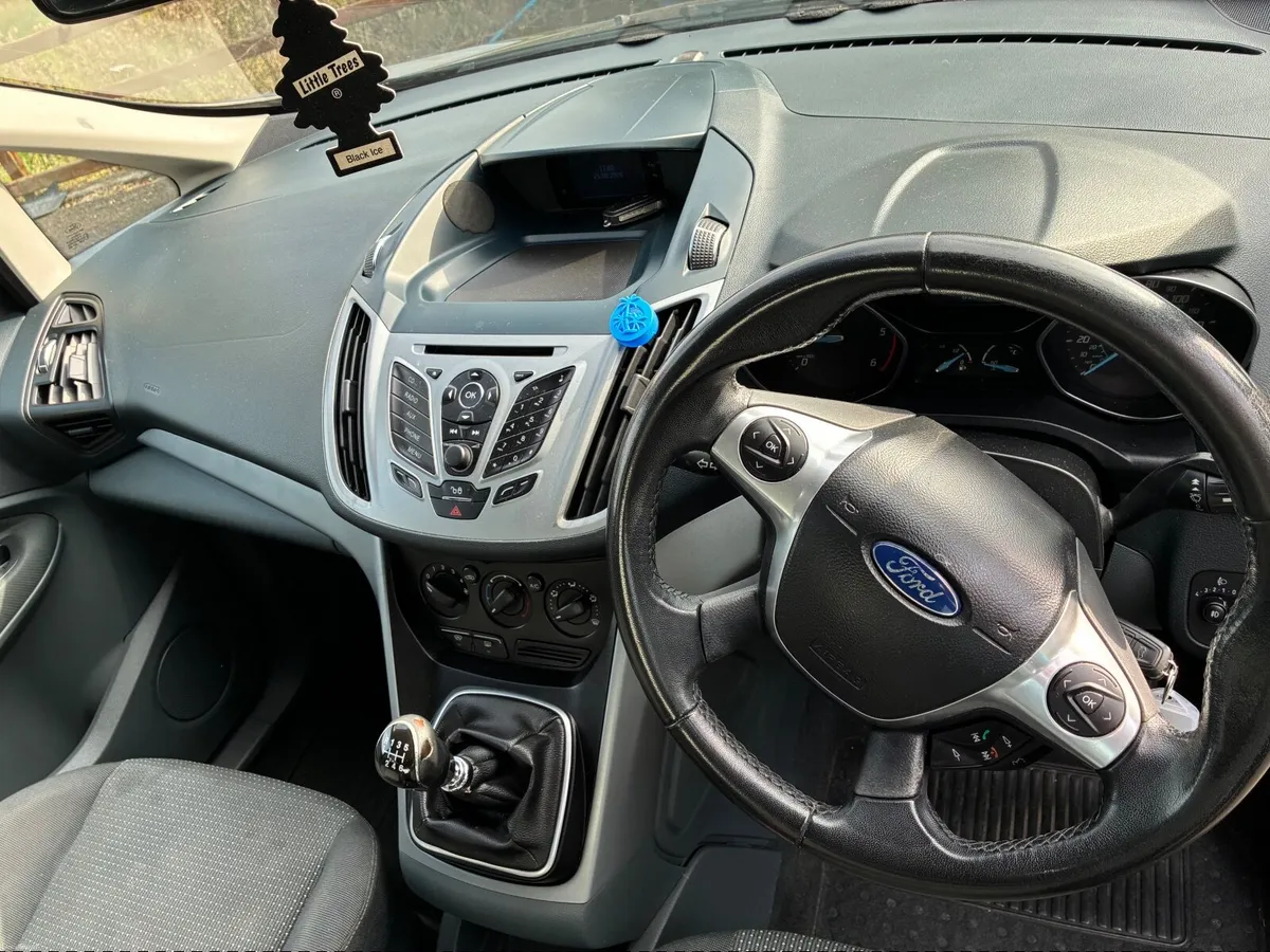 Ford Grand C-Max 2011 - Image 3