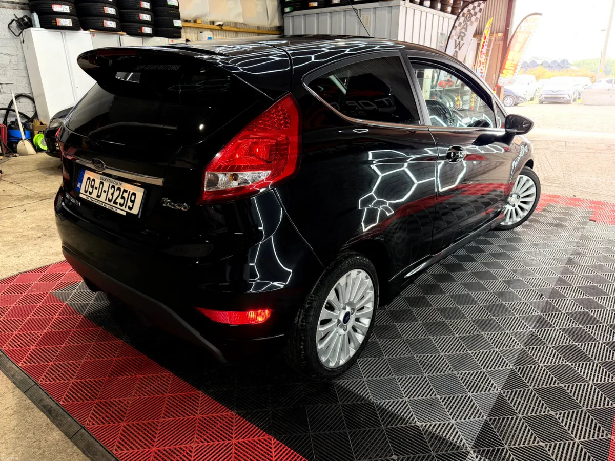 2009 Ford Fiesta 1.4 Petrol automatic - Image 5