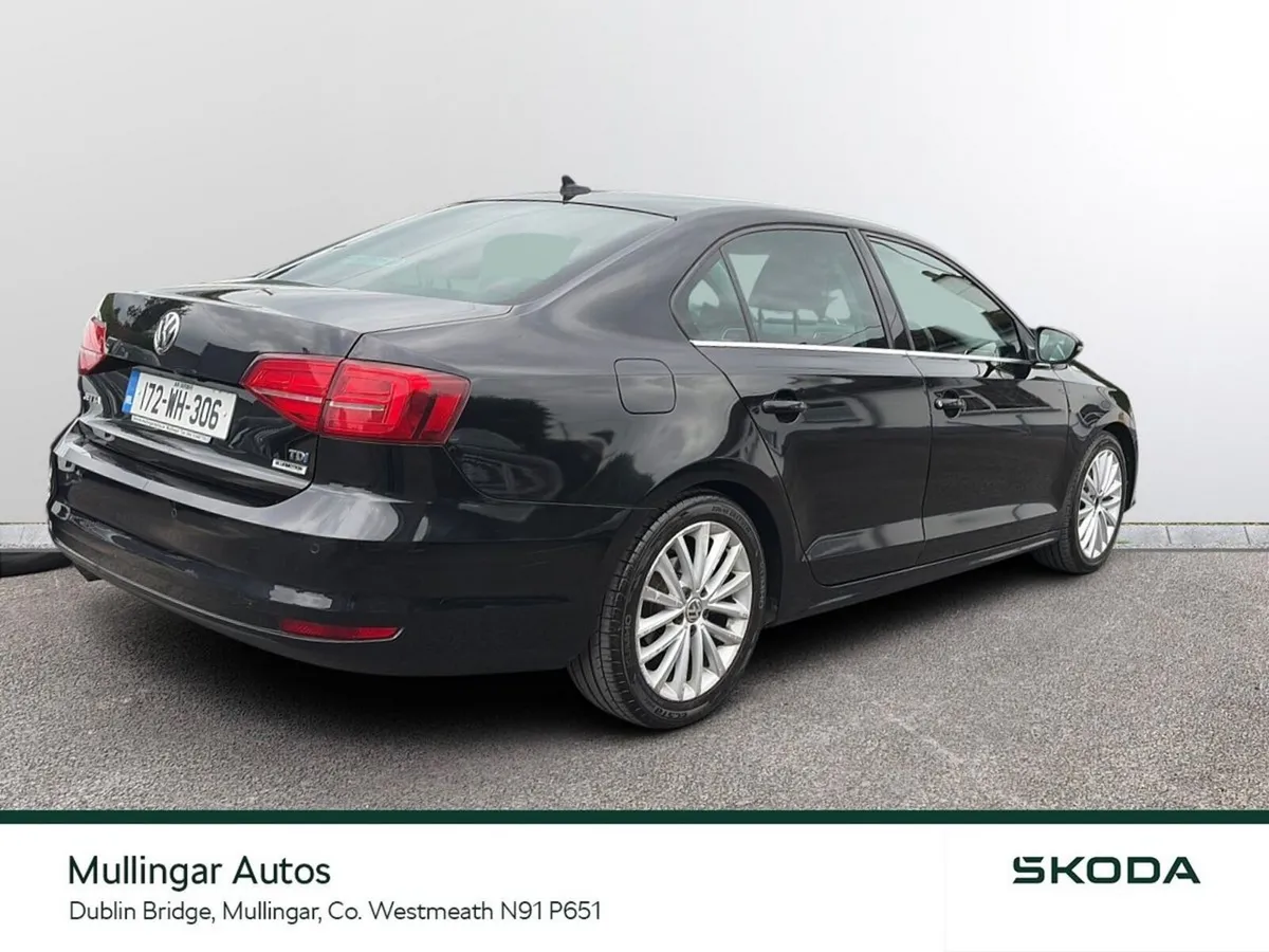 Volkswagen Jetta 2.0 TDI 110HP Highline - Image 3