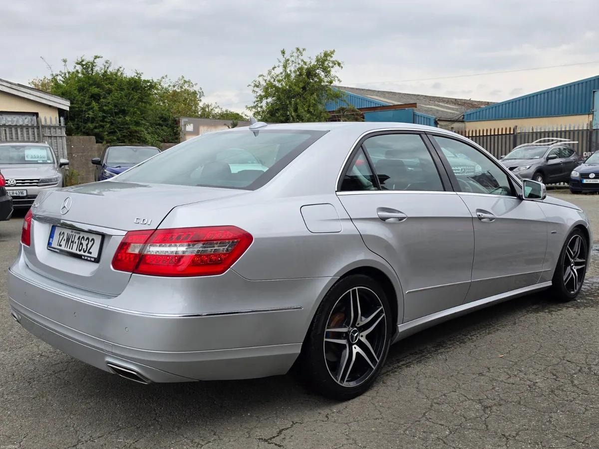 12 MERCEDES BENZ E250Cdi *AUTO*CLEAN* - Image 5