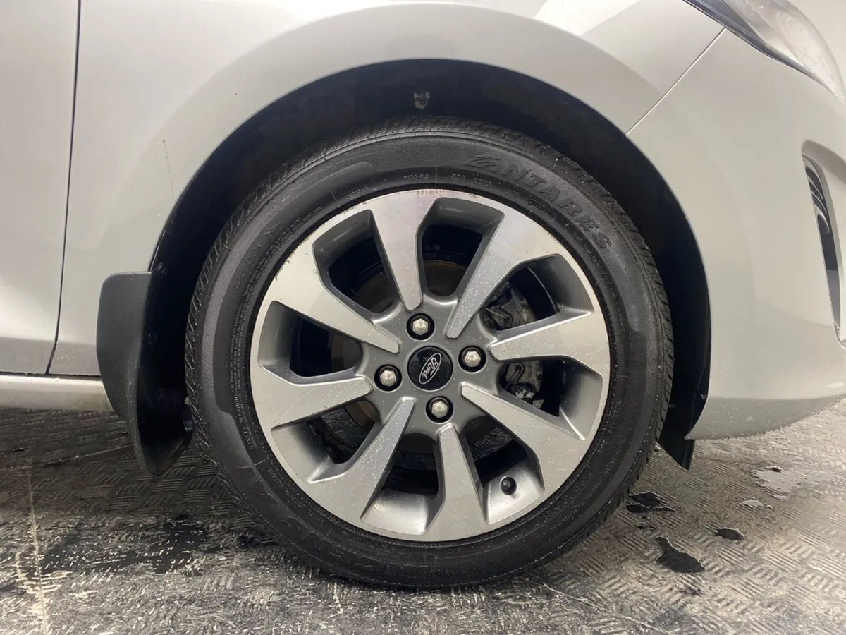 Ford Fiesta 1.0T EcoBoost 95PS Trend Connected - Image 5