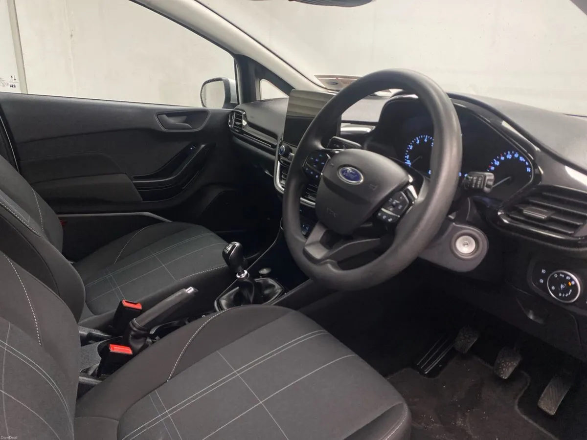 Ford Fiesta 1.0T EcoBoost 95PS Trend Connected - Image 6