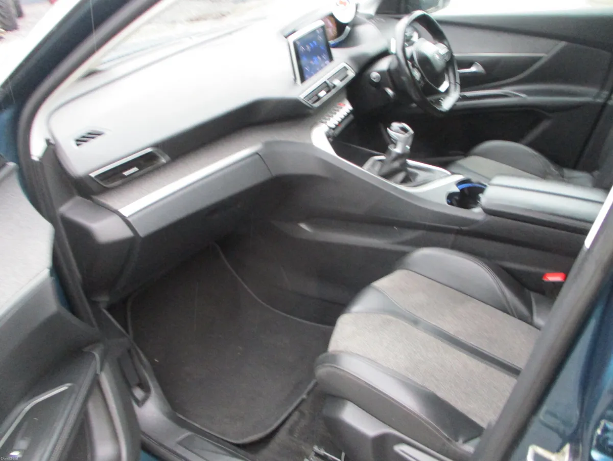 Peugeot 5008 ALLURE 7 SEAT - Image 6