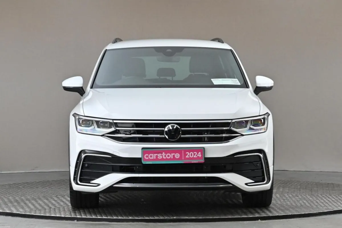 Volkswagen Tiguan 2.0 TDI 6SPD 150HP R-LINE - Image 2
