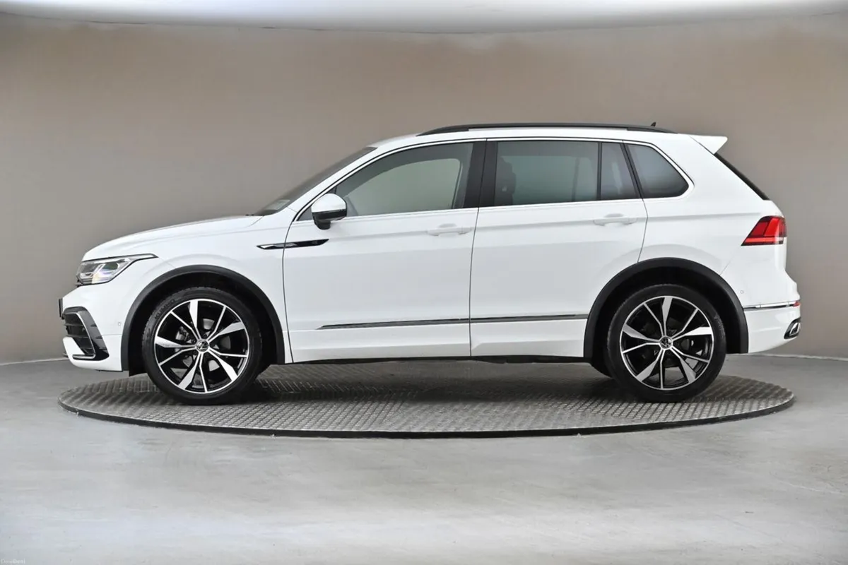 Volkswagen Tiguan 2.0 TDI 6SPD 150HP R-LINE - Image 5