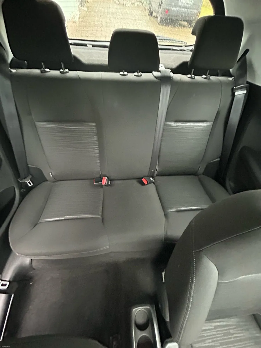 141 Peugeot 208 - Image 6