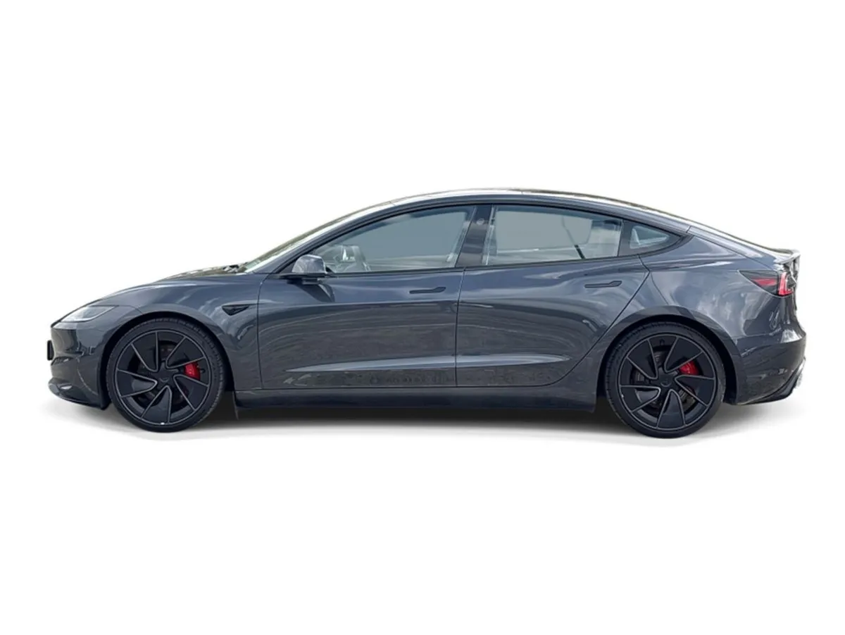 Tesla Model 3 PERFORMANCE AWD - Image 6
