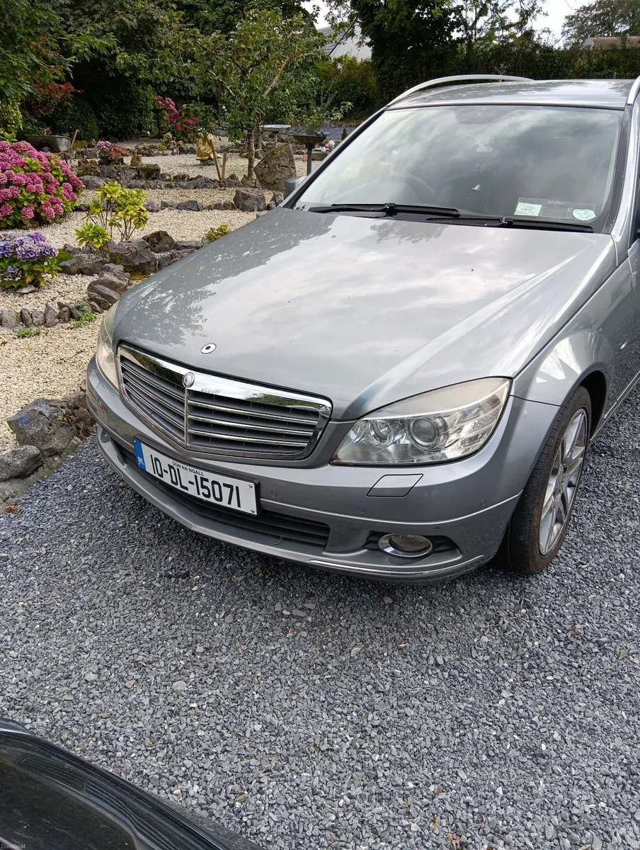 Mercedes-Benz C-Class 2010 - Image 3