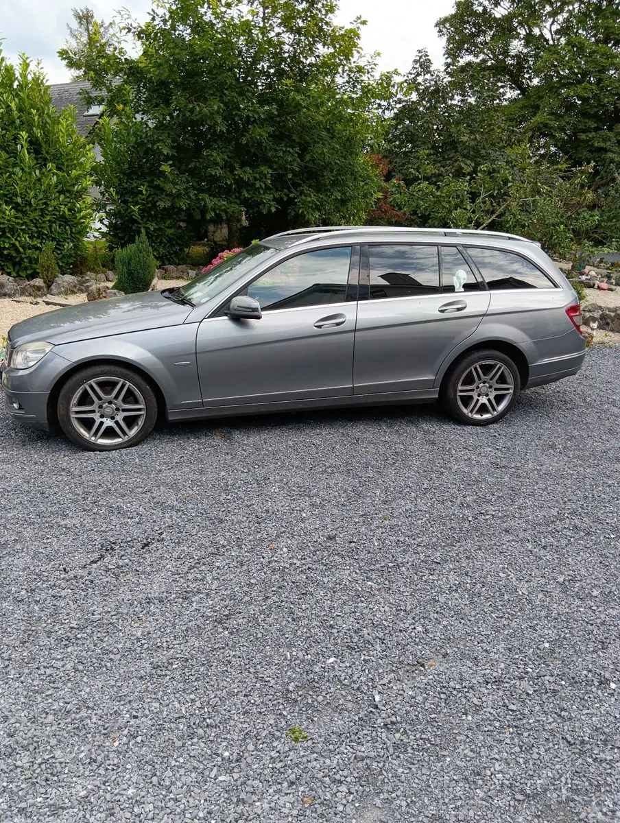 Mercedes-Benz C-Class 2010 - Image 1