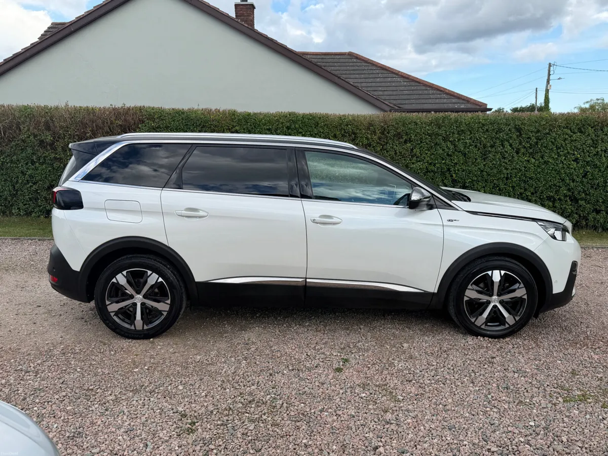 192 Peugeot 5008 GT Line Blue HDI (Sunroof) - Image 3
