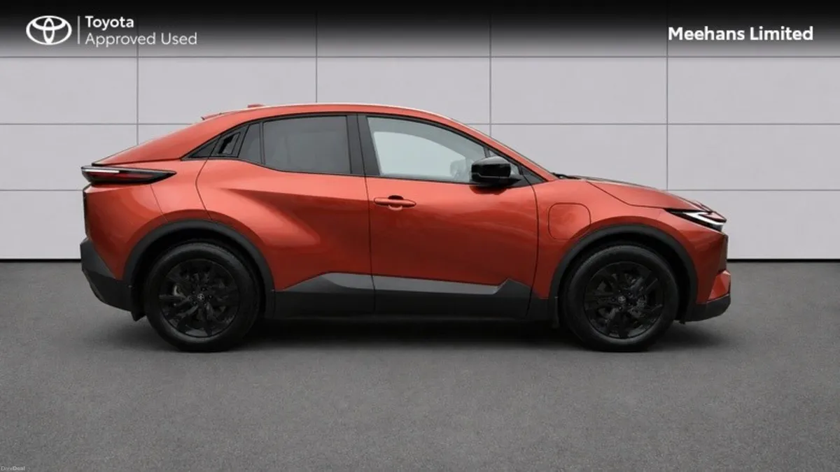 Toyota C-HR C-HR+ Sport - Image 3