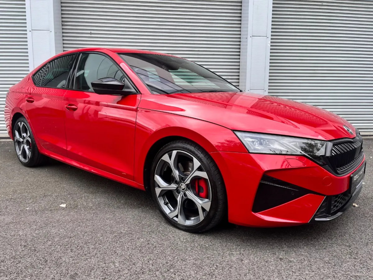 Skoda Octavia 2.0 PETROL VRS AUTOMATIC - Image 1