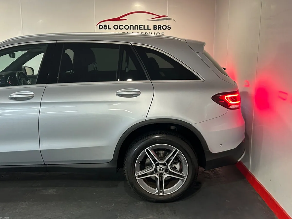 Mercedes-Benz GLC 300 AMG LINE DE 4MATIC - Image 5