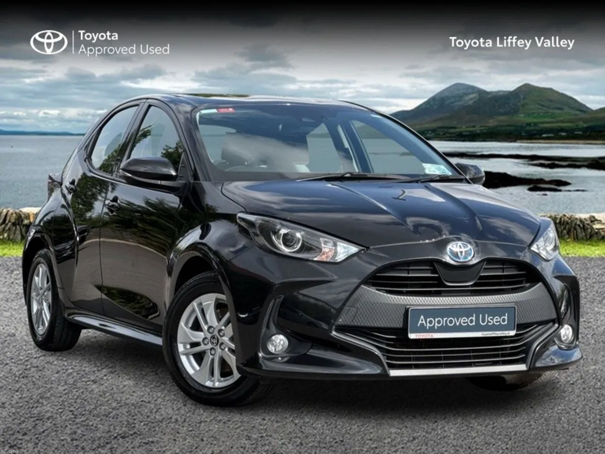 Toyota Yaris YARIS HYBRID LUNA - Image 1