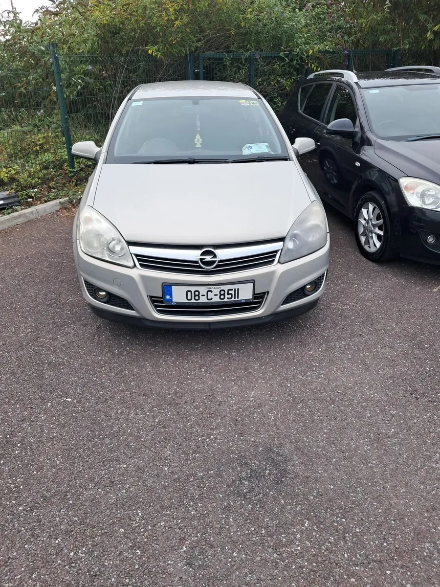 Opel Astra 2008 - Image 2