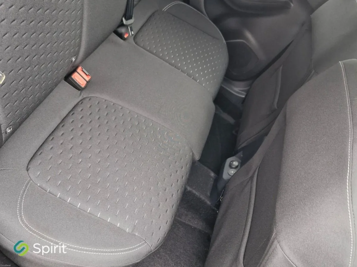 Ford Puma 1.0 Hybrid Titanium - Image 5