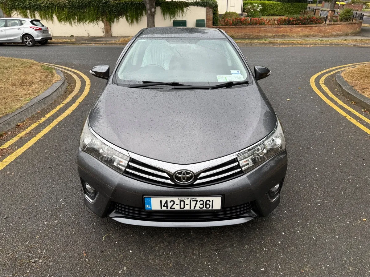 Toyota Corolla 2014 - Image 2