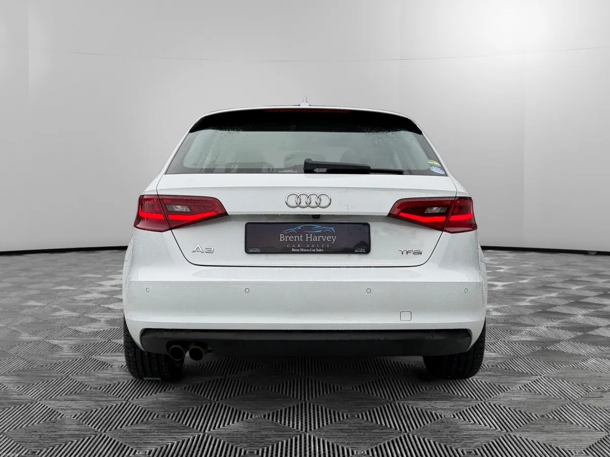 AUDI A3 S-TRONIC LEATHER *LOW KM* - Image 4