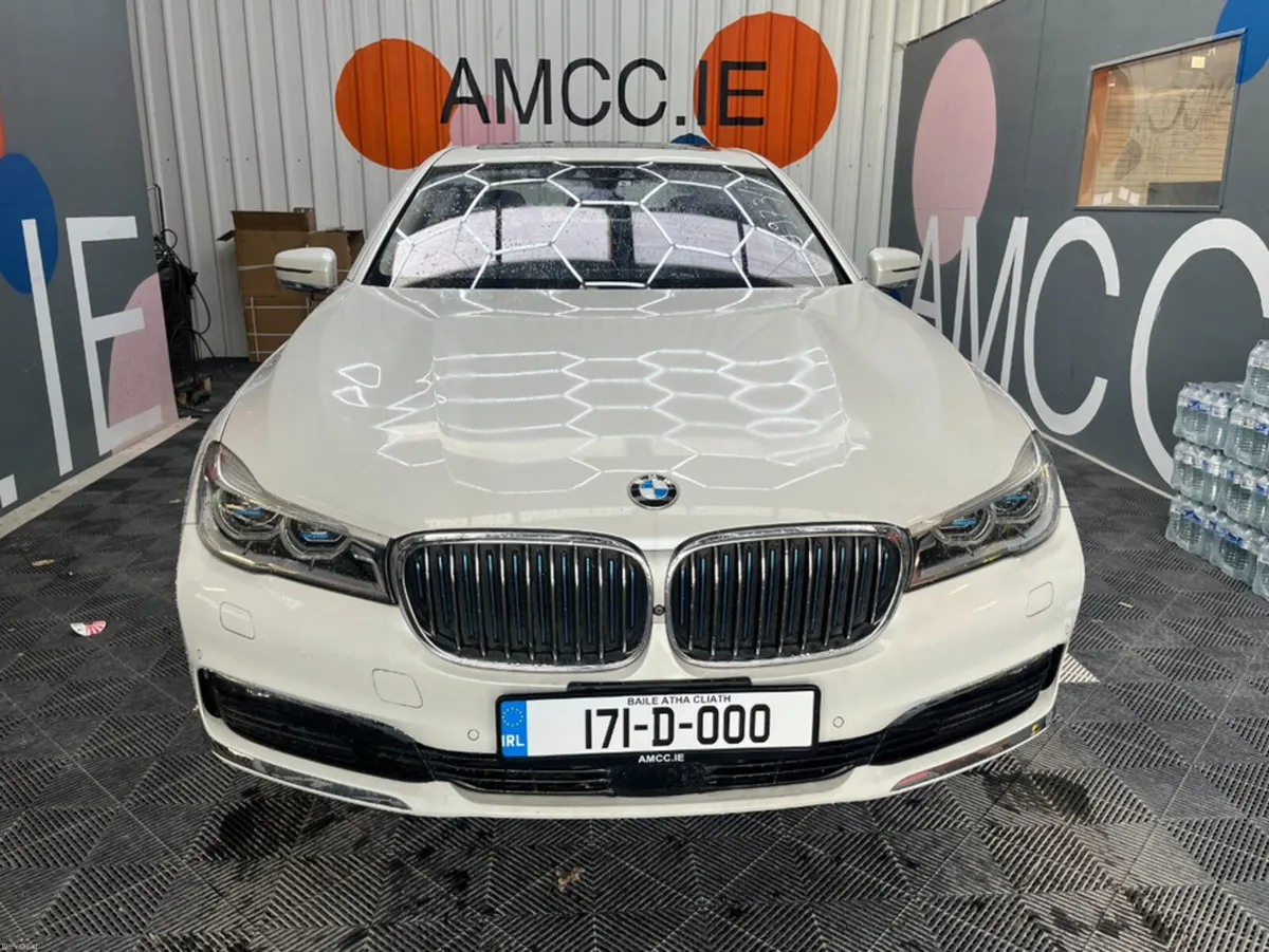 BMW 7-Series 2017 BMW 7 740E IPERFORMANCE EXECUTIV - Image 2
