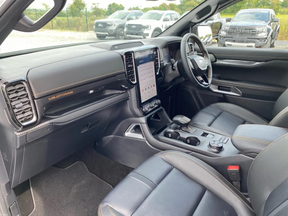 Ford Ranger 2.3 Wildrak PHEV..Black Edition - Image 6