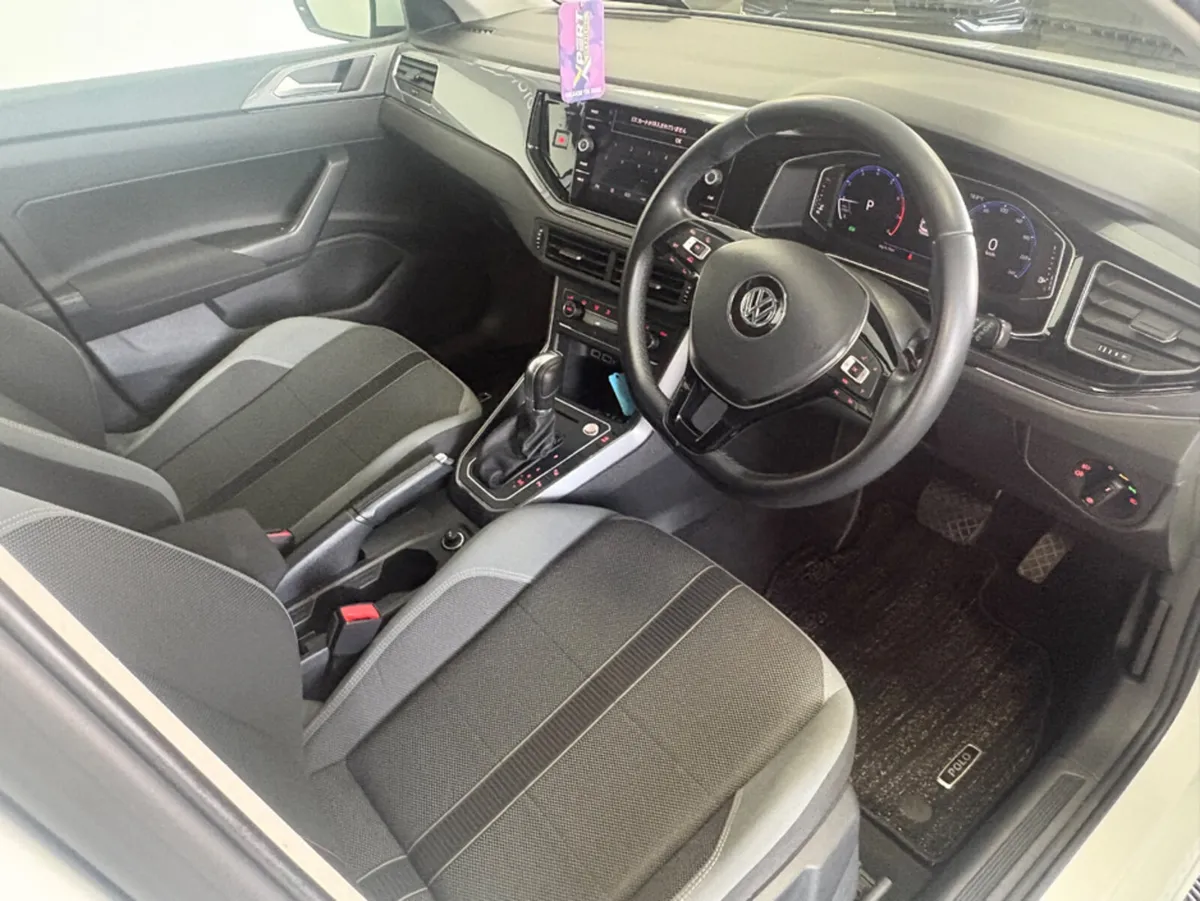 Volkswagen Polo 2019 VOLKSWAGEN POLO HIGHLINE*BLUE - Image 6