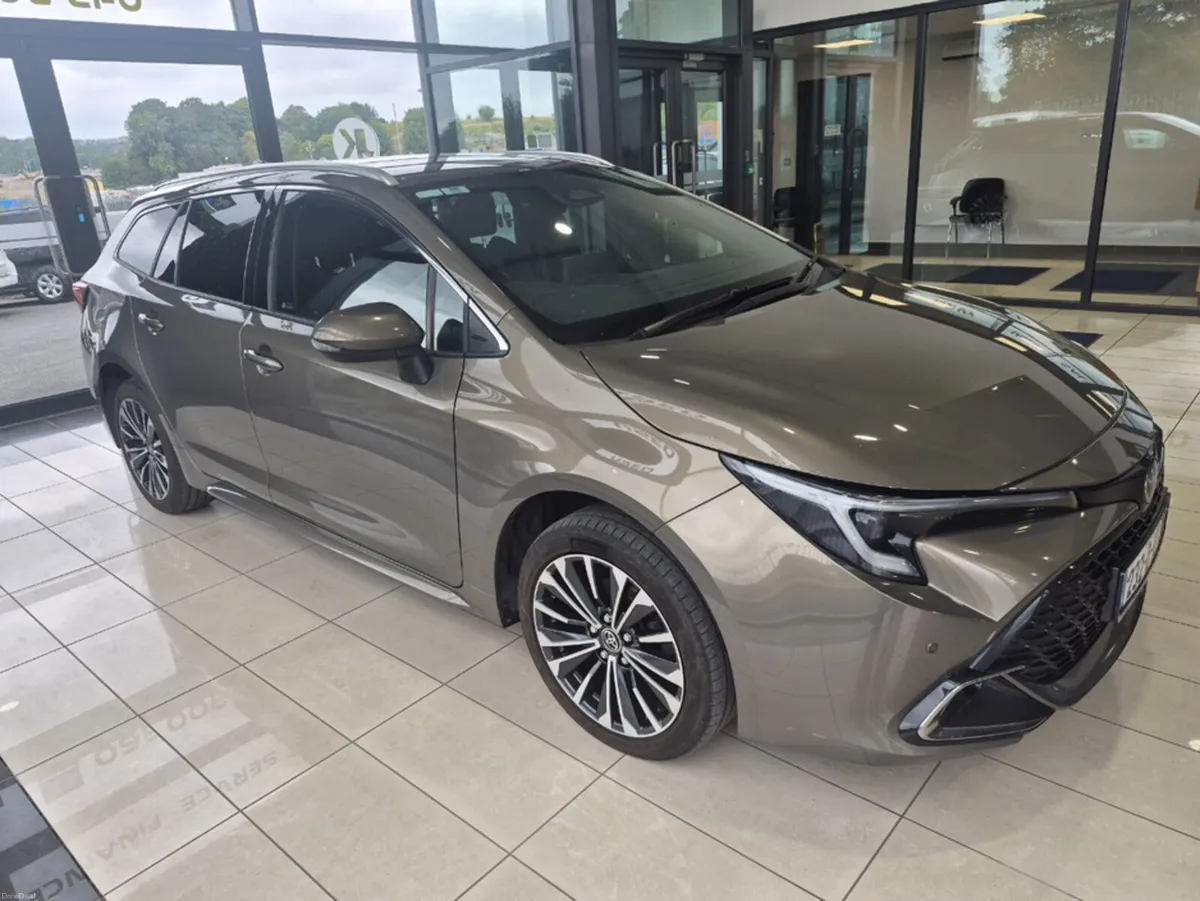 Toyota Corolla HYBRID SOL TS 4DR AUTO - Image 2