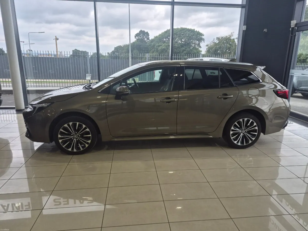 Toyota Corolla HYBRID SOL TS 4DR AUTO - Image 5