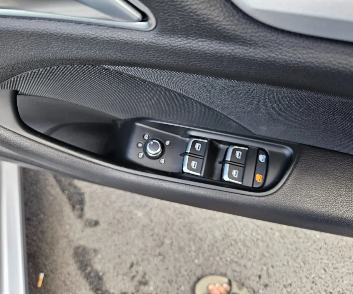 Audi A3 saloon 2016 Petrol Automatic 19K Km Only - Image 4