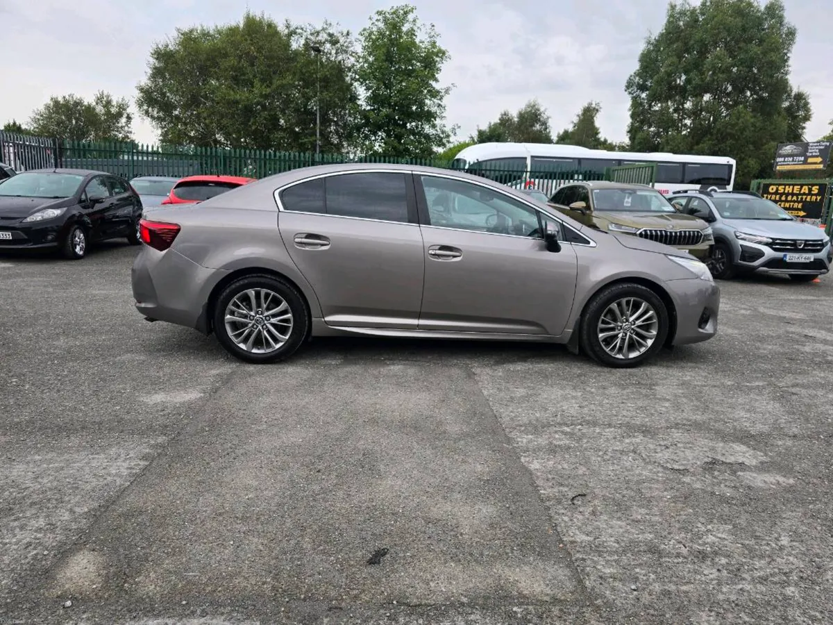 Toyota avensis luna - Image 2