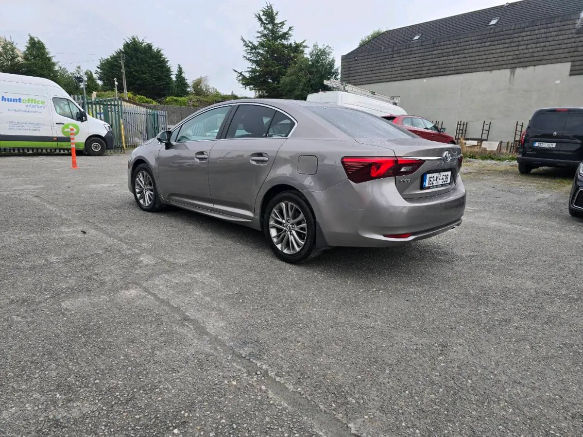 Toyota avensis luna - Image 4