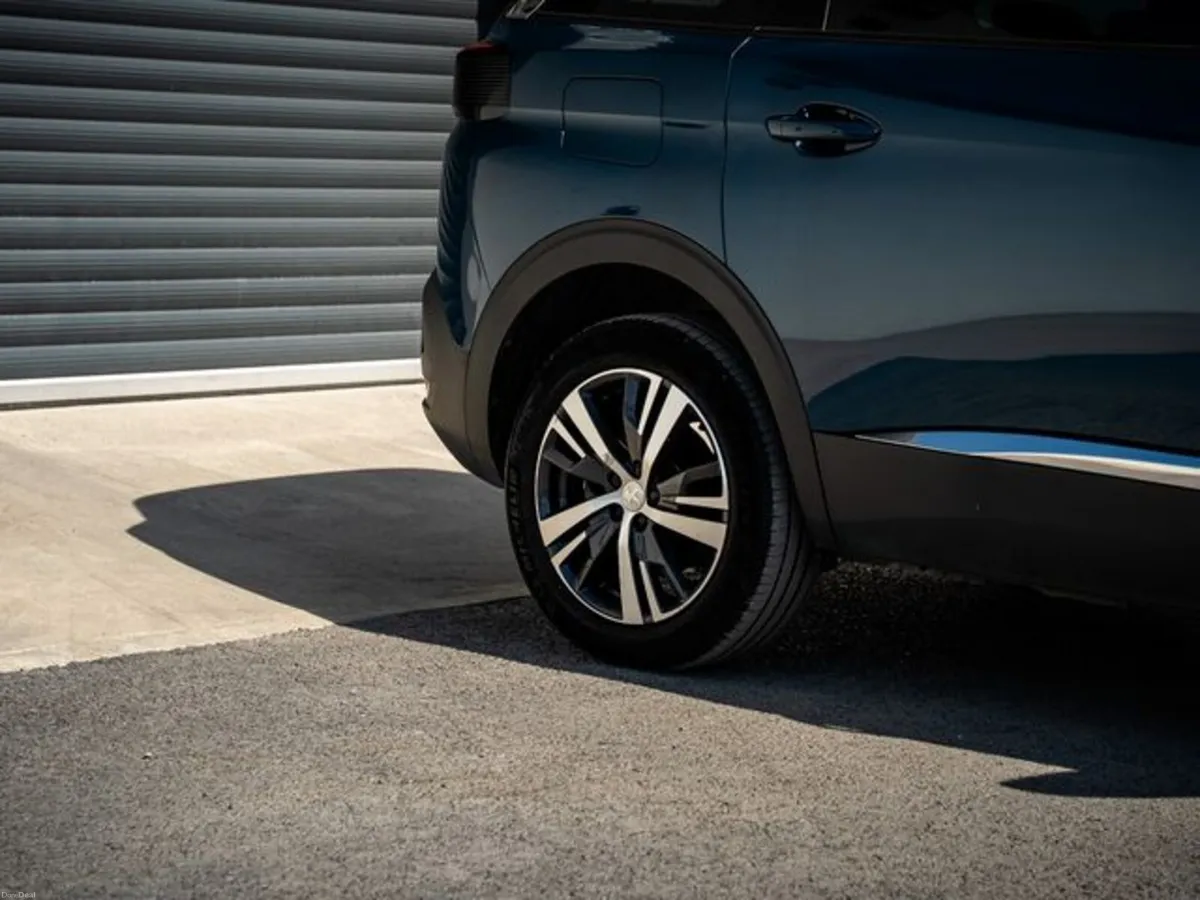 Peugeot 5008 FL Allure 1.5 Blue HDI 130 AUT - Image 5