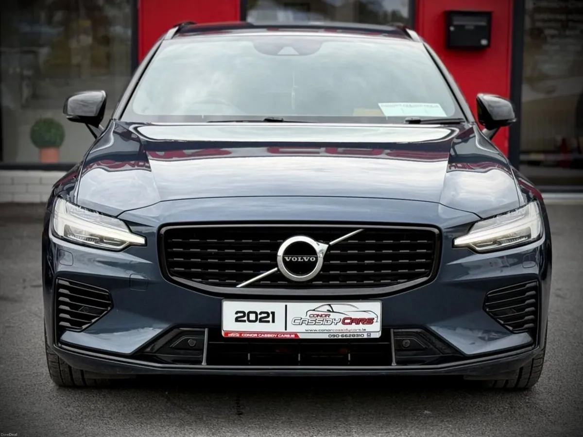 Volvo V60 RECHARGE T6 R-DESIGN AWD // HIGH SPEC // - Image 2
