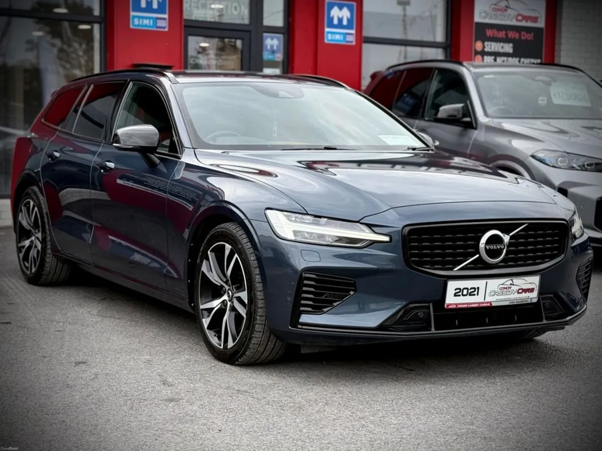 Volvo V60 RECHARGE T6 R-DESIGN AWD // HIGH SPEC // - Image 4