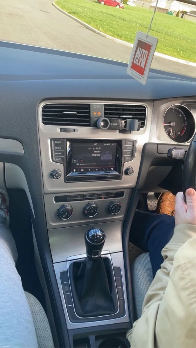 Volkswagen Golf - Image 2