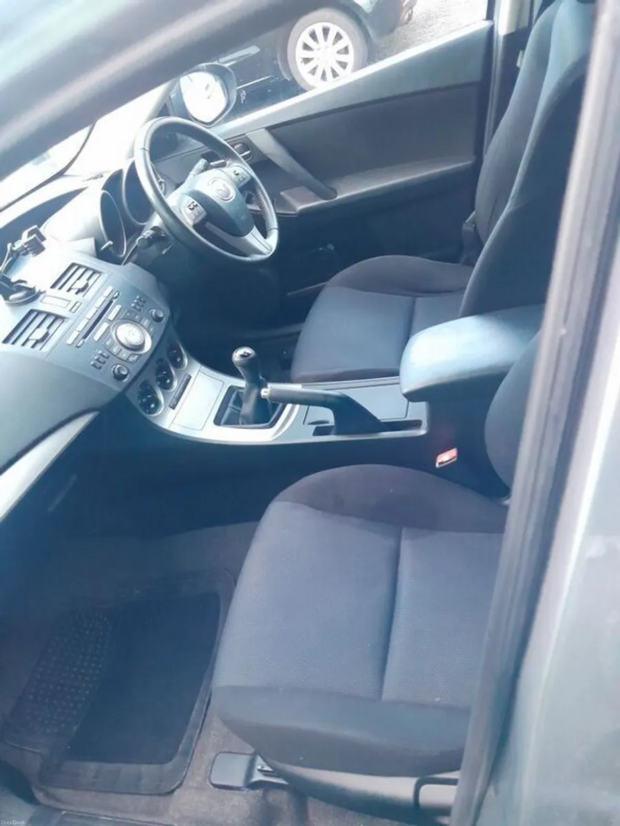 2010 Mazda3 - Image 4