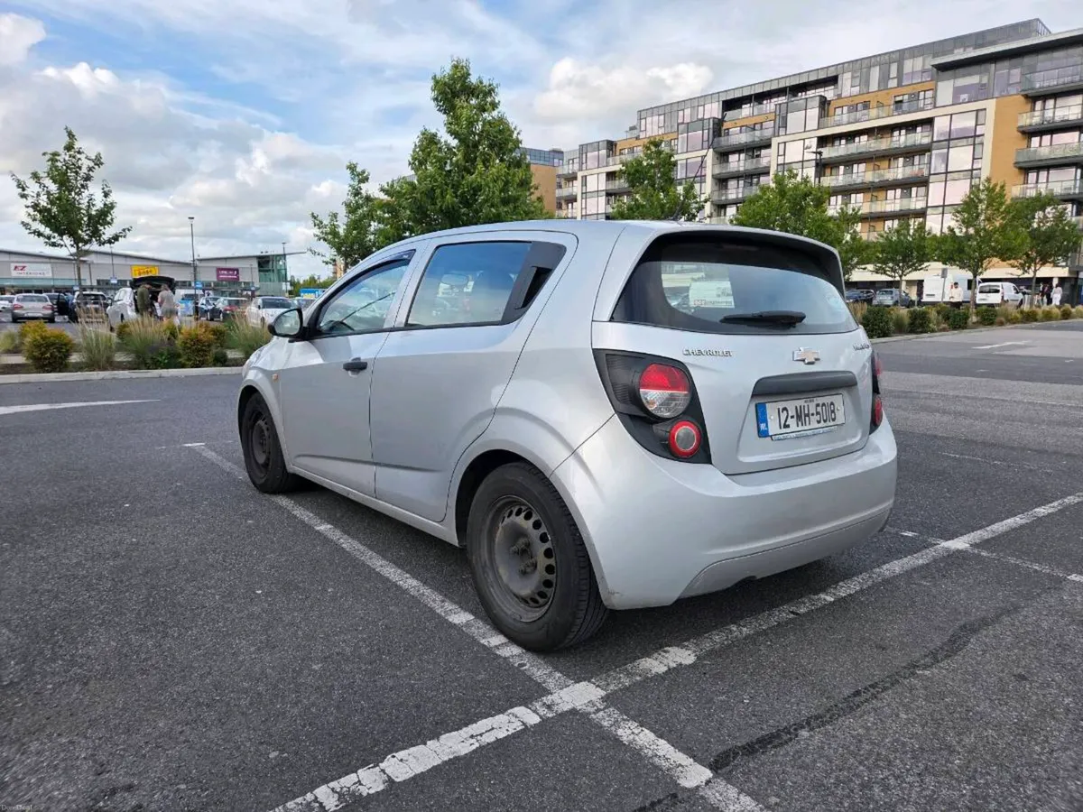 Car - Image 3