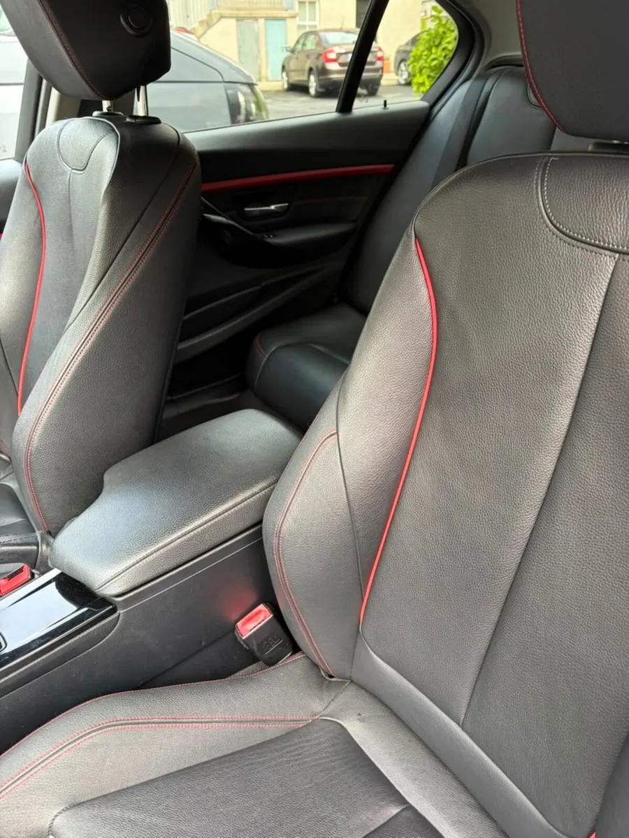 BMW 3-Series 2016 - Image 5