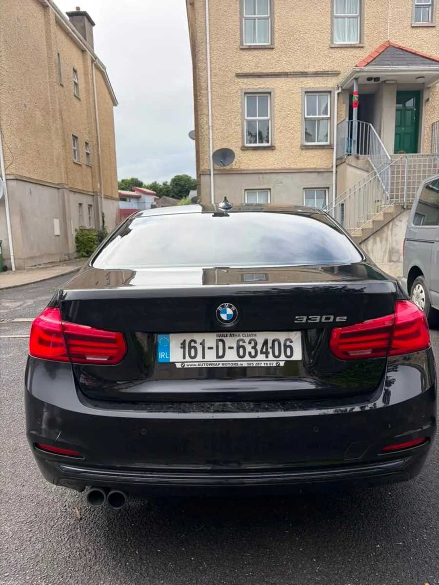 BMW 3-Series 2016 - Image 1