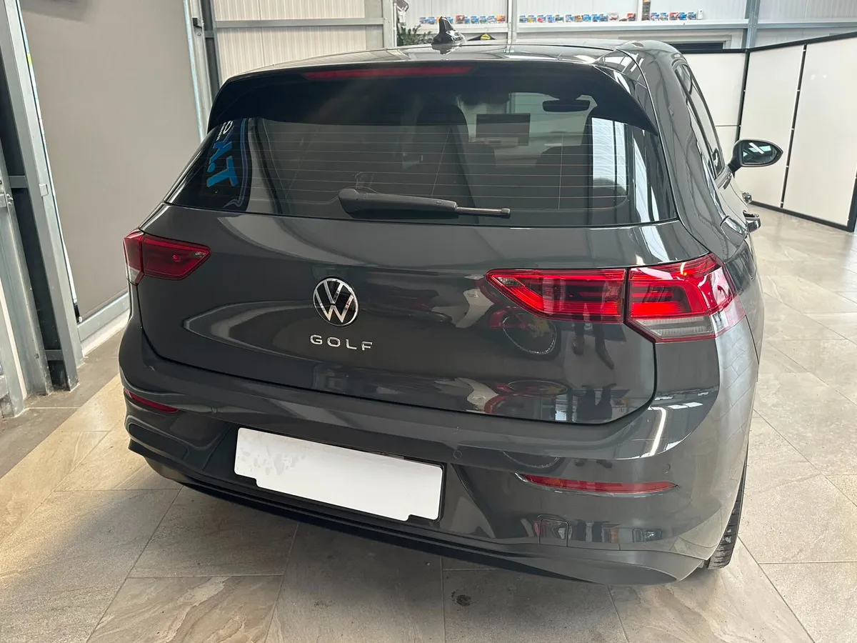 201 VOKSWAGEN GOLF LIFE 2.0 DIESEL - Image 6